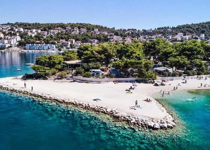 Kamp Rozac Hotel Trogir foto
